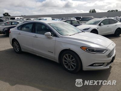 Czwarte zdjęcie samochodu z boku: 2017 FORD FUSION SE HYBRID VIN:3FA6P0LU7HR400742 - miniatura