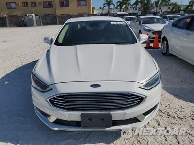 Piąte zdjęcie samochodu w środku: 2018 FORD FUSION SE HYBRID VIN:3FA6P0LU4JR278699 - miniatura