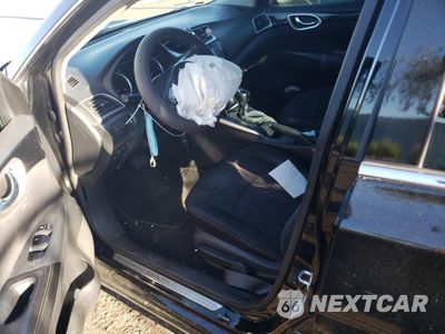 Zdjęcie 7 z 12 samochodu: 2017 NISSAN SENTRA S VIN:3N1AB7AP3HY275174 - miniatura