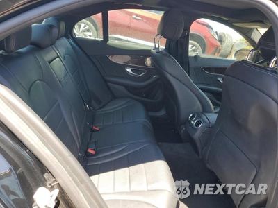 Zdjęcie 10 z 12 samochodu: 2016 MERCEDES-BENZ C 300 4MATIC VIN:55SWF4KB1GU133701 - miniatura