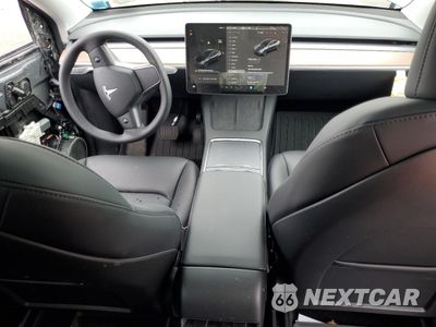 Zdjęcie 8 z 13 samochodu: 2024 TESLA MODEL Y VIN:7SAYGDEE2RF132351 - miniatura