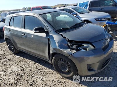 Czwarte zdjęcie samochodu z boku: 2009 TOYOTA SCION XD VIN:JTKKU10469J039682 - miniatura