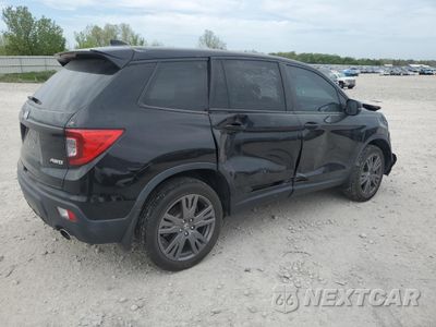 Trzecie zdjęcie samochodu z tyłu: 2021 HONDA PASSPORT EXL VIN:5FNYF8H50MB018490 - miniatura