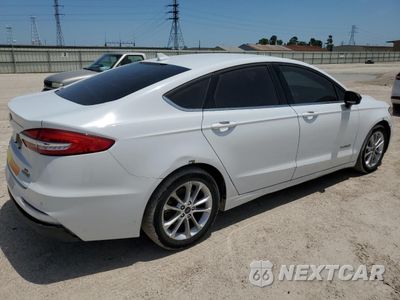 Trzecie zdjęcie samochodu z tyłu: 2019 FORD FUSION SE VIN:3FA6P0LU6KR285123 - miniatura