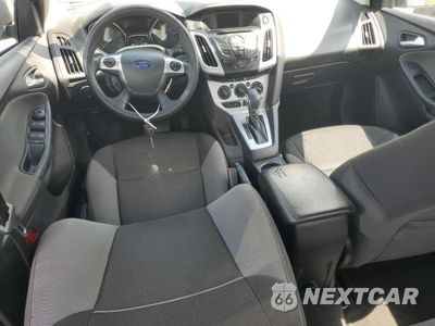 Zdjęcie 8 z 13 samochodu: 2014 FORD FOCUS SE VIN:1FADP3F20EL353390 - miniatura