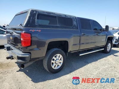 Trzecie zdjęcie samochodu z tyłu: 2015 CHEVROLET SILVERADO K2500 HEAVY DUTY LT VIN:1GC1KVE84FF116589 - miniatura
