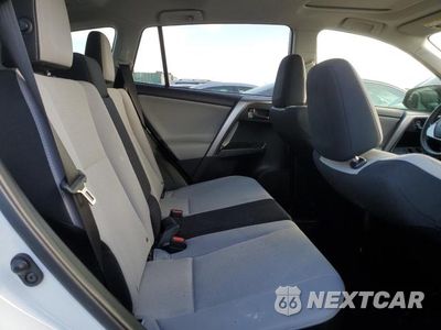 Zdjęcie 10 z 12 samochodu: 2017 TOYOTA RAV4 XLE VIN:JTMRFREV6HJ713960 - miniatura
