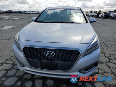 Piąte zdjęcie samochodu w środku: 2016 HYUNDAI SONATA HYBRID VIN:KMHE24L11GA040275 - miniatura