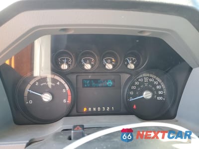 Zdjęcie 9 z 13 samochodu: 2013 FORD F450 SUPER DUTY VIN:1FDUF4GYXDEB64427 - miniatura