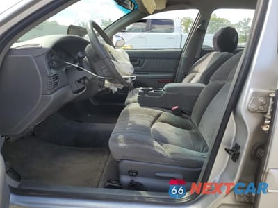 Zdjęcie 7 z 12 samochodu: 2002 BUICK CENTURY CUSTOM VIN:2G4WS52J921190360 - miniatura