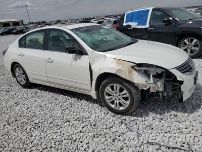 Czwarte zdjęcie samochodu z boku: 2012 NISSAN ALTIMA BASE VIN:1N4AL2AP2CN553359 - miniatura