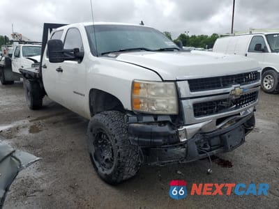 Czwarte zdjęcie samochodu z boku: 2008 CHEVROLET SILVERADO K3500 VIN:1GCHK33618F169581 - miniatura