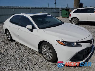 Czwarte zdjęcie samochodu z boku: 2019 TOYOTA CAMRY L VIN:4T1B11HK9KU691554 - miniatura