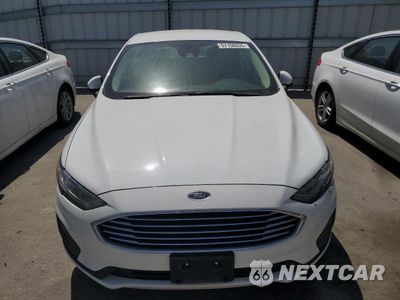 Piąte zdjęcie samochodu w środku: 2019 FORD FUSION SE VIN:3FA6P0LU7KR263969 - miniatura