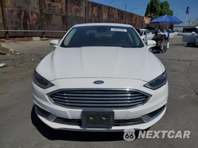 Piąte zdjęcie samochodu w środku: 2018 FORD FUSION SE HYBRID VIN:3FA6P0LU4JR172141 - miniatura
