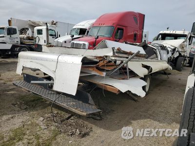 Trzecie zdjęcie samochodu z tyłu: 2022 FORD ECONOLINE E450 SUPER DUTY CUTAWAY VAN VIN:1FDXE4FNXNDC06769 - miniatura