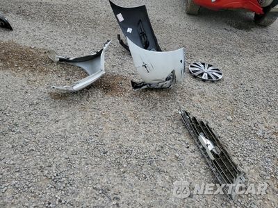 Zdjęcie 12 z 14 samochodu: 2015 NISSAN SENTRA S VIN:3N1AB7AP9FY290713 - miniatura