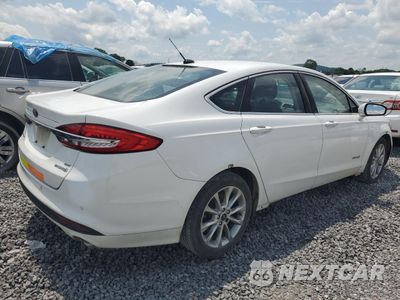 Trzecie zdjęcie samochodu z tyłu: 2017 FORD FUSION SE HYBRID VIN:3FA6P0LU9HR409457 - miniatura