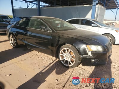 Czwarte zdjęcie samochodu z boku: 2010 AUDI A5 PREMIUM VIN:WAUCFAFR1AA029443 - miniatura