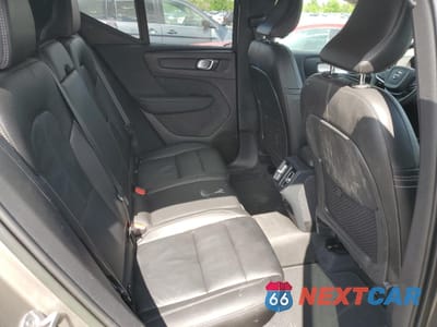 Zdjęcie 11 z 14 samochodu: 2022 VOLVO XC40 T5 MOMENTUM VIN:YV4162UK7N2767623 - miniatura