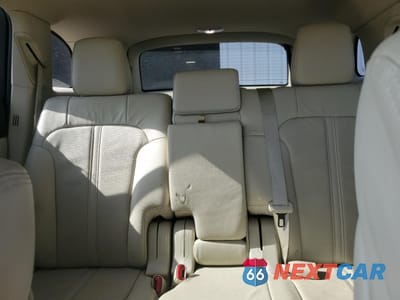 Zdjęcie 10 z 15 samochodu: 2019 LINCOLN MKT VIN:2LMHJ5AT6KBL00844 - miniatura