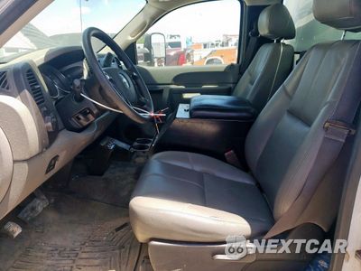 Zdjęcie 7 z 12 samochodu: 2014 CHEVROLET SILVERADO C3500 VIN:1GB3CZCG9EF155740 - miniatura