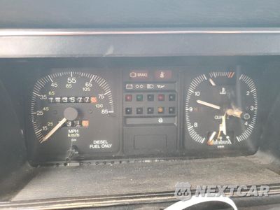 Zdjęcie 9 z 14 samochodu: 1981 VOLKSWAGEN RABBIT TRUCK VIN:1V1KG017XBV206872 - miniatura