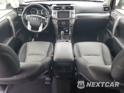 Zdjęcie 8 z 15 samochodu: 2018 TOYOTA 4RUNNER SR5 VIN:JTEZU5JR6J5174886 - miniatura