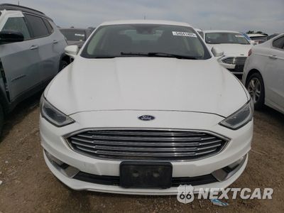 Piąte zdjęcie samochodu w środku: 2017 FORD FUSION SE HYBRID VIN:3FA6P0LU3HR409101 - miniatura