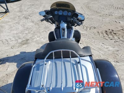 Zdjęcie 6 z 9 samochodu: 2019 HARLEY-DAVIDSON FLHTCUTG VIN:1HD1MAF10KB850473 - miniatura
