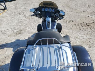 Zdjęcie 6 z 9 samochodu: 2019 HARLEY-DAVIDSON FLHTCUTG VIN:1HD1MAF10KB850473 - miniatura