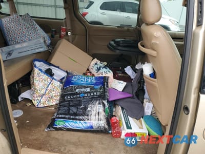 Zdjęcie 11 z 14 samochodu: 2000 CHRYSLER TOWN & COUNTRY LXI VIN:1C4GP54L4YB602248 - miniatura