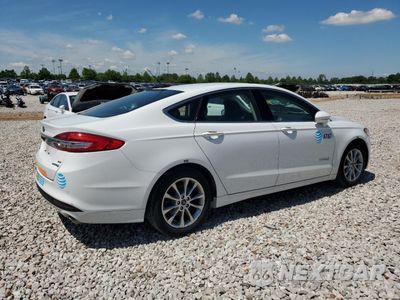 Trzecie zdjęcie samochodu z tyłu: 2017 FORD FUSION SE HYBRID VIN:3FA6P0LU2HR409073 - miniatura