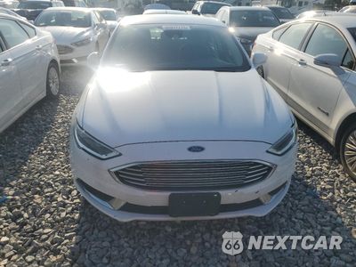 Piąte zdjęcie samochodu w środku: 2018 FORD FUSION SE HYBRID VIN:3FA6P0LU6JR129890 - miniatura