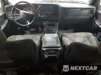 Zdjęcie 8 z 14 samochodu: 2002 CHEVROLET AVALANCHE C1500 VIN:3GNEC13T12G284799 - miniatura