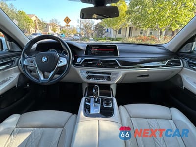 Zdjęcie 9 z 11 samochodu: 2019 BMW 750 I VIN:WBA7F0C53KGM25935 - miniatura