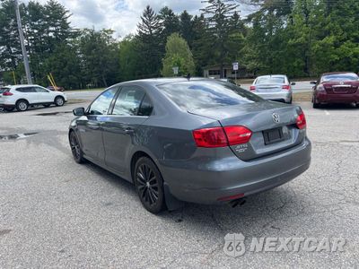 Trzecie zdjęcie samochodu z tyłu: 2012 VOLKSWAGEN JETTA SEL VIN:3VWLP7AJ8CM313661 - miniatura