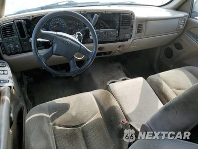Zdjęcie 8 z 12 samochodu: 2004 CHEVROLET SILVERADO C1500 VIN:2GCEC19V441301057 - miniatura