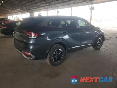 Trzecie zdjęcie samochodu z tyłu: 2023 KIA SPORTAGE HYBRID LX VIN:KNDPUCAG5P7017345 - miniatura