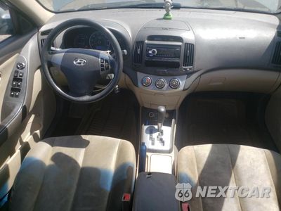 Zdjęcie 8 z 12 samochodu: 2010 HYUNDAI ELANTRA BLUE VIN:KMHDU4AD9AU870656 - miniatura