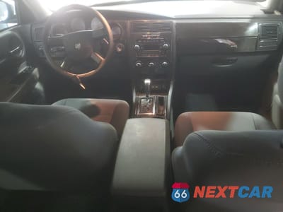 Zdjęcie 8 z 13 samochodu: 2005 DODGE MAGNUM SE VIN:2D4FV48T25H161344 - miniatura