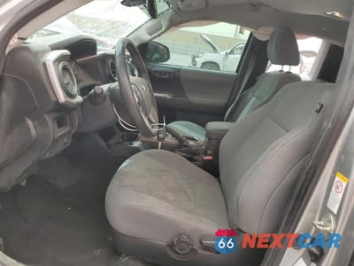 Zdjęcie 7 z 12 samochodu: 2018 TOYOTA TACOMA ACCESS CAB VIN:5TFSZ5AN0JX159874 - miniatura