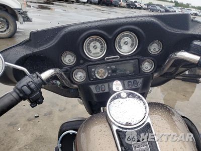 Zdjęcie 7 z 9 samochodu: 2004 HARLEY-DAVIDSON FLHTCUI VIN:1HD1FCW124Y620634 - miniatura
