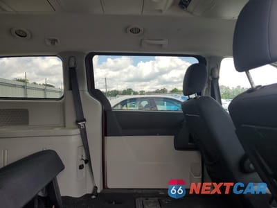 Zdjęcie 11 z 14 samochodu: 2010 DODGE GRAND CARAVAN SXT VIN:2D4RN5D12AR119901 - miniatura