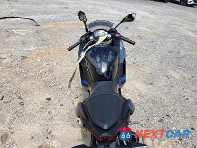 Zdjęcie 6 z 10 samochodu: 2025 KAWASAKI EX500 VIN:ML5EXGG19SDA34603 - miniatura