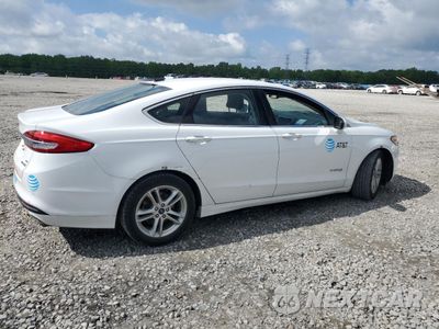 Trzecie zdjęcie samochodu z tyłu: 2018 FORD FUSION SE HYBRID VIN:3FA6P0LU2JR129921 - miniatura