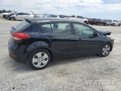 Trzecie zdjęcie samochodu z tyłu: 2016 KIA FORTE LX VIN:KNAFK5A81G5526122 - miniatura