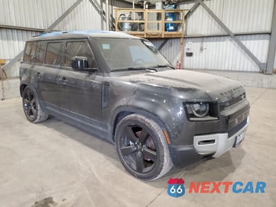 Czwarte zdjęcie samochodu z boku: 2024 LAND ROVER DEFENDER 110 S VIN:SALEJEEX4R2313844 - miniatura