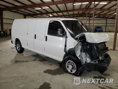 Czwarte zdjęcie samochodu z boku: 2020 CHEVROLET EXPRESS G2500 VIN:1GCWGBFG1L1169626 - miniatura