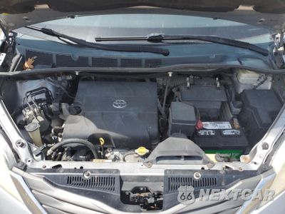 Zdjęcie 12 z 15 samochodu: 2013 TOYOTA SIENNA XLE VIN:5TDYK3DC6DS337343 - miniatura